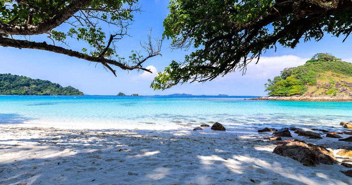 Conheça quatro praias paradisíacas no Espírito Santo