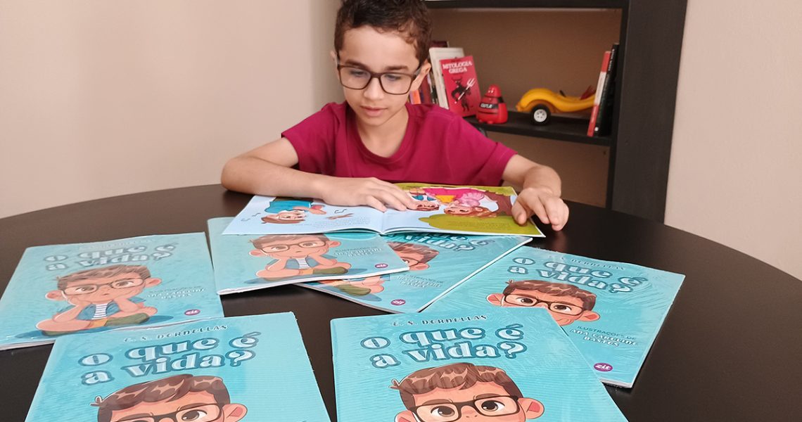 Livro infantil propõe reflexão filosófica e encanta leitores